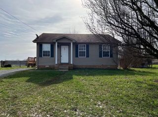 928 Van Buren Ave, Oak Grove, KY 42262