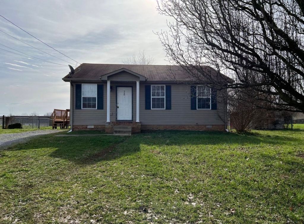 928 Van Buren Ave, Oak Grove, KY 42262