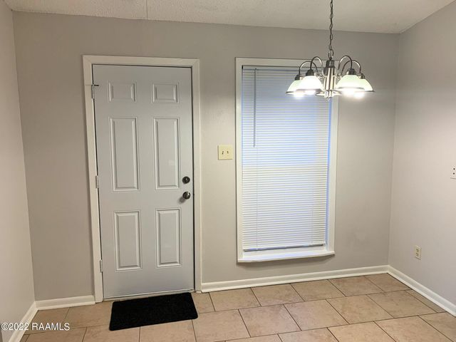 220 Briarcliff Drive, Youngsville, LA 70592
