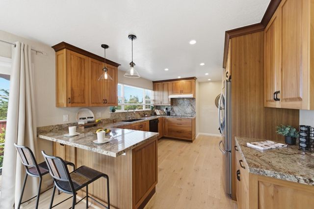 26945 Halifax Place, Hayward, CA 94542