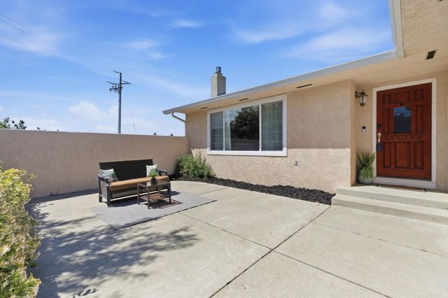 26945 Halifax Place, Hayward, CA 94542