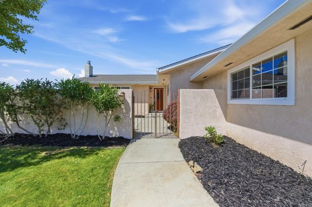 26945 Halifax Place, Hayward, CA 94542