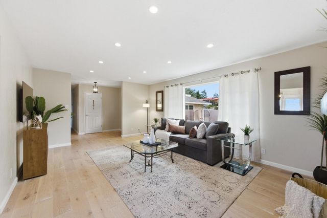 26945 Halifax Place, Hayward, CA 94542