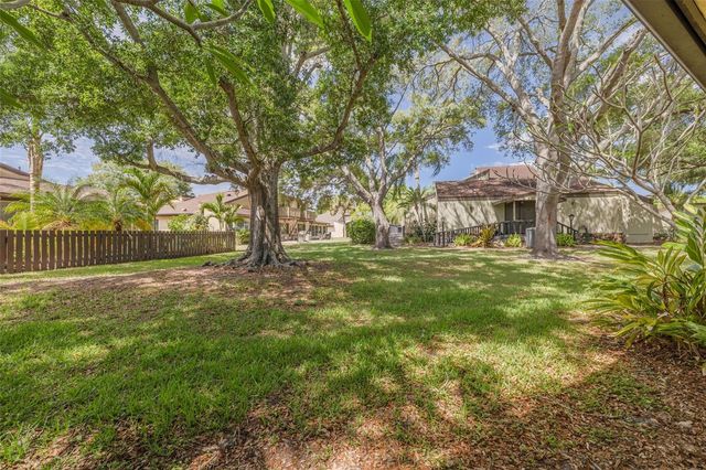 2101 SUNSET POINT ROAD 1305, Clearwater, FL 33765