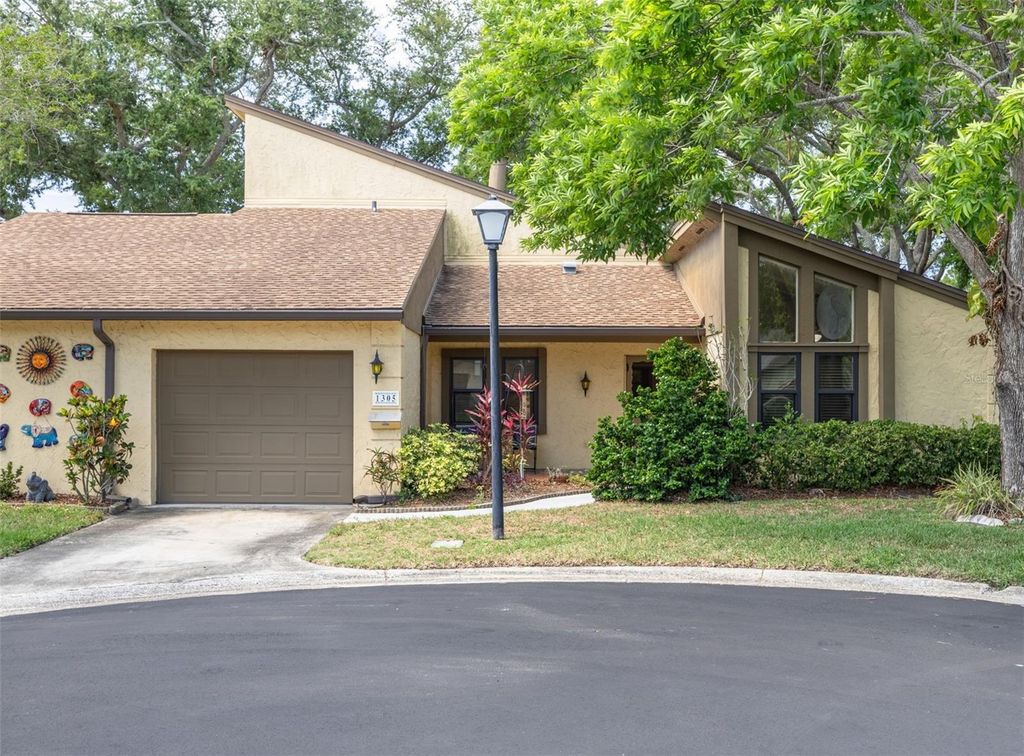 2101 SUNSET POINT ROAD 1305, Clearwater, FL 33765