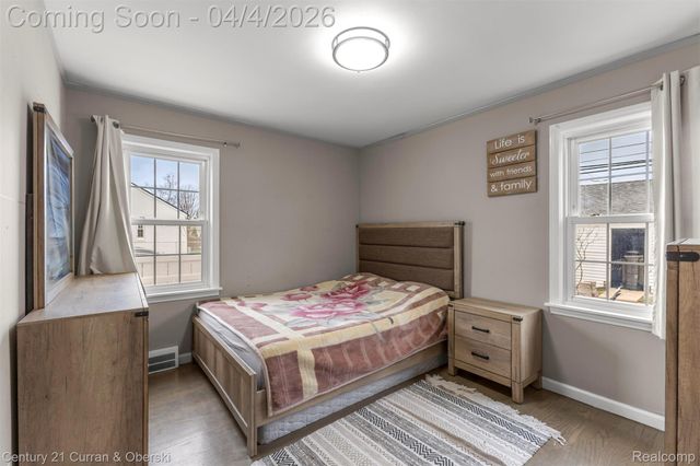 22801 Buckingham Street, Dearborn, MI 48128