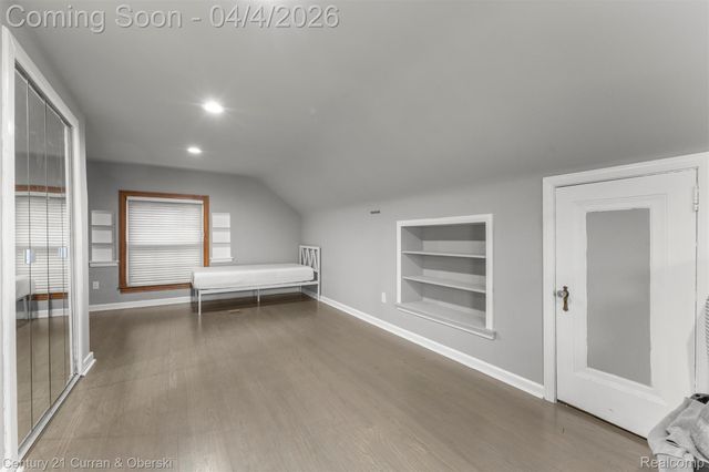 22801 Buckingham Street, Dearborn, MI 48128