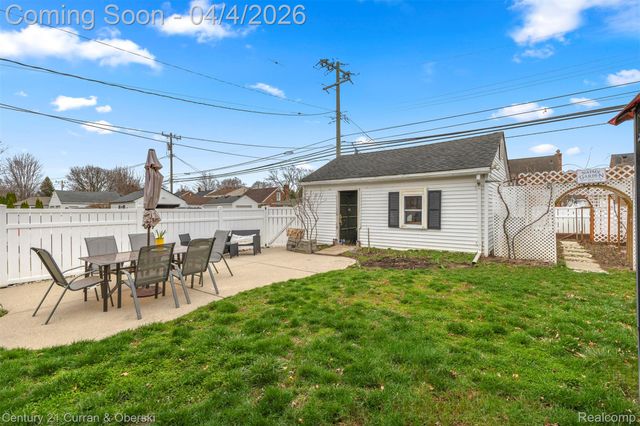 22801 Buckingham Street, Dearborn, MI 48128