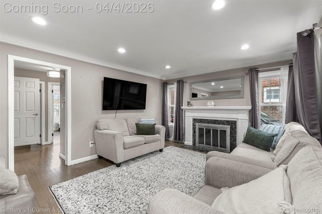 22801 Buckingham Street, Dearborn, MI 48128