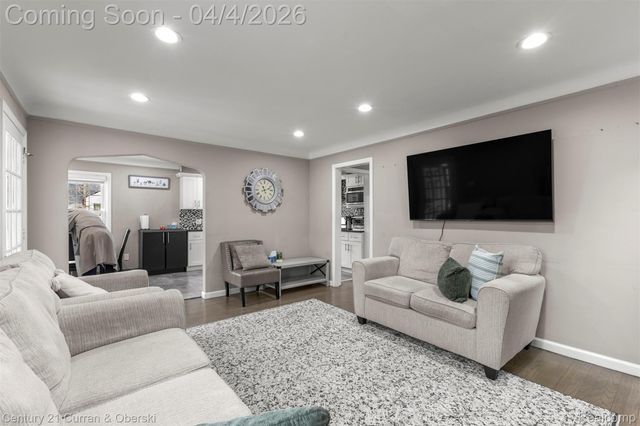 22801 Buckingham Street, Dearborn, MI 48128