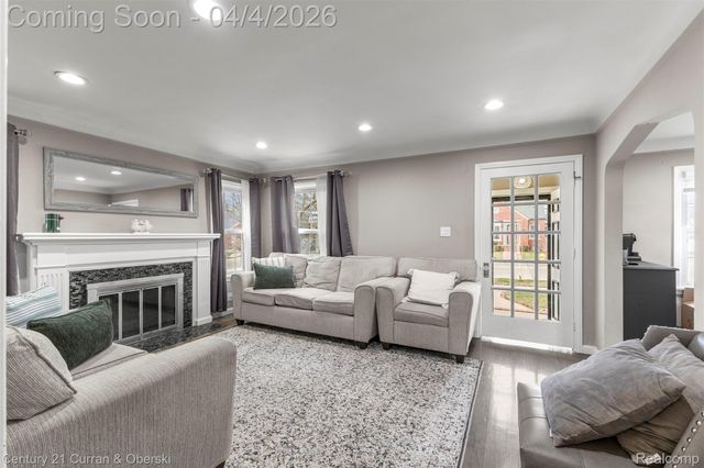 22801 Buckingham Street, Dearborn, MI 48128