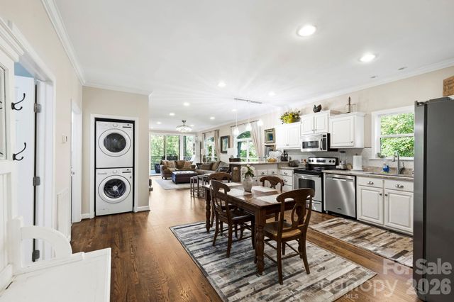 30 Lower Tanglewood Road E 2, Lake Toxaway, NC 28747