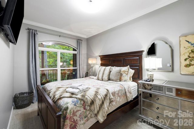 30 Lower Tanglewood Road E 2, Lake Toxaway, NC 28747