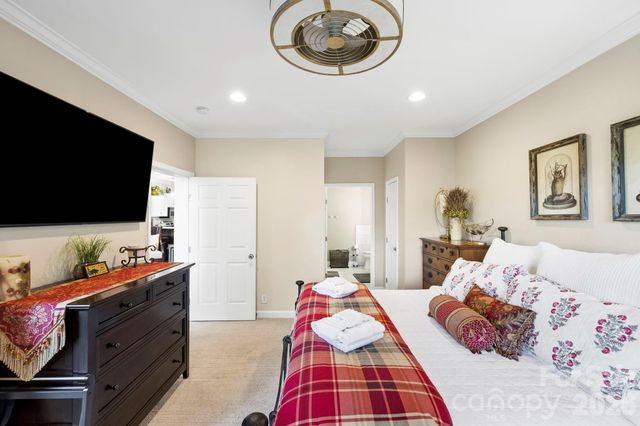 30 Lower Tanglewood Road E 2, Lake Toxaway, NC 28747