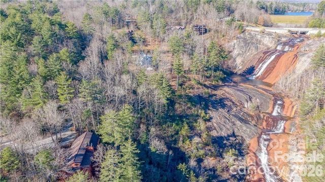30 Lower Tanglewood Road E 2, Lake Toxaway, NC 28747