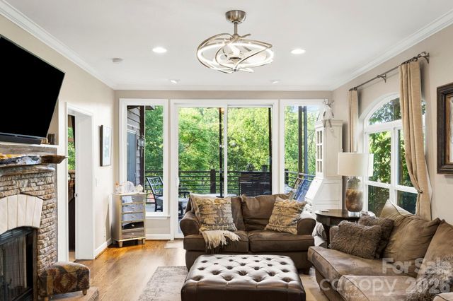30 Lower Tanglewood Road E 2, Lake Toxaway, NC 28747