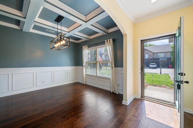 668 Sturdivant Dr, Clarksville, TN 37042