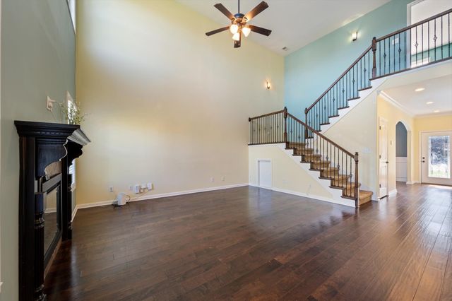 668 Sturdivant Dr, Clarksville, TN 37042