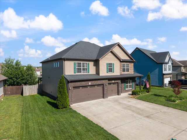 668 Sturdivant Dr, Clarksville, TN 37042