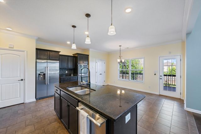 668 Sturdivant Dr, Clarksville, TN 37042