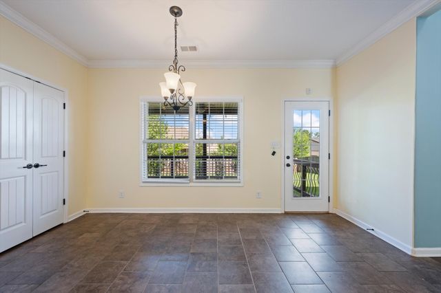 668 Sturdivant Dr, Clarksville, TN 37042