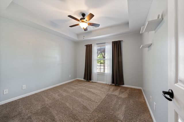 668 Sturdivant Dr, Clarksville, TN 37042