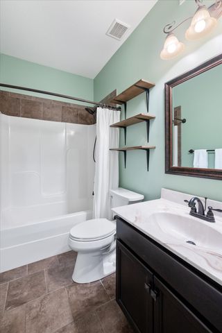 668 Sturdivant Dr, Clarksville, TN 37042