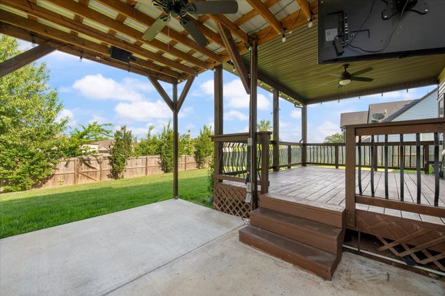 668 Sturdivant Dr, Clarksville, TN 37042