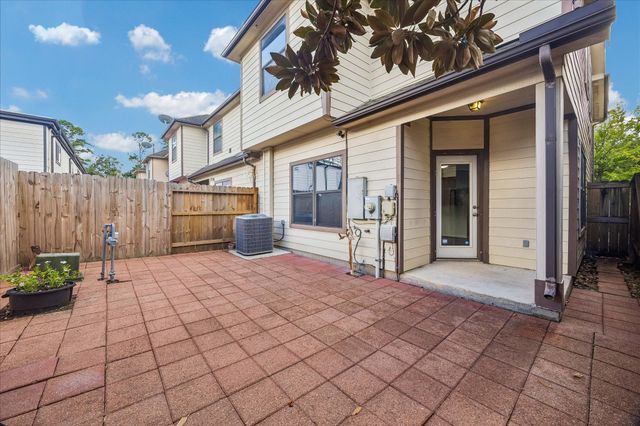 5222 Brinkman Court, Houston, TX 77091