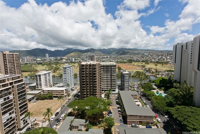 201 Ohua Avenue 2107 Mauka Tower II, Honolulu, HI 96815