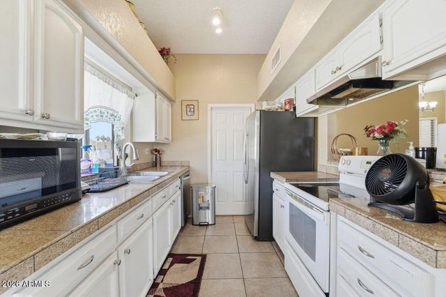 11226 N 60TH Court, Glendale, AZ 85304