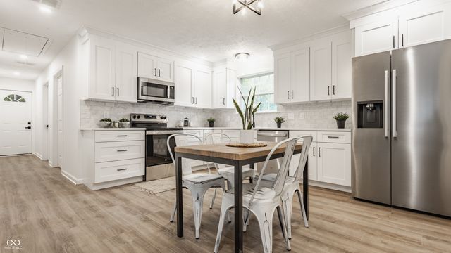 3752 Fetlock Drive, Indianapolis, IN 46227