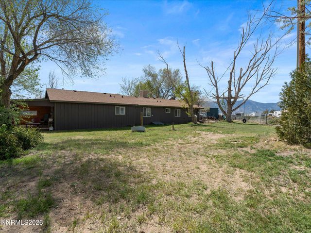 2530 Henning Lane, Minden, NV 89423