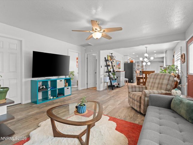 2530 Henning Lane, Minden, NV 89423