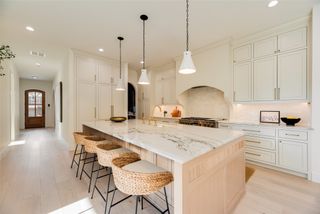 6402 Westlake Avenue, Dallas, TX 75214