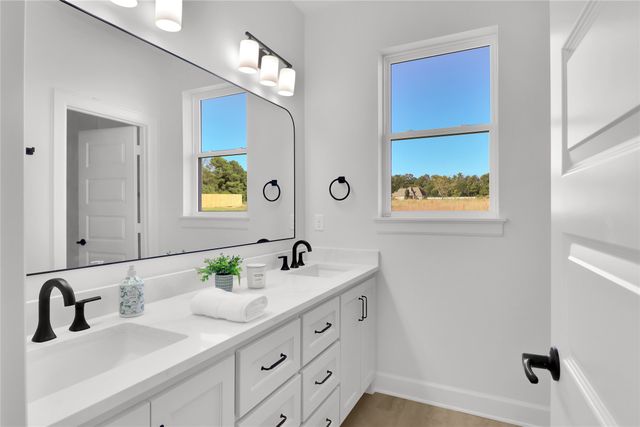 17560 Sugar Bluff Lane, Flint, TX 75762