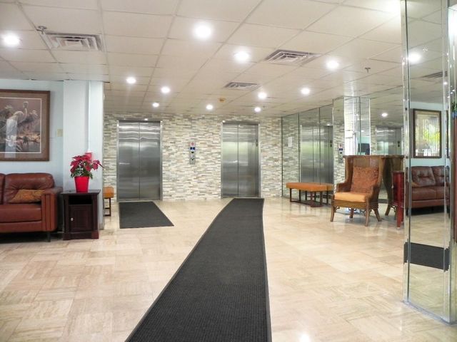 4001 Hillcrest Drive 407, Hollywood, FL 33021