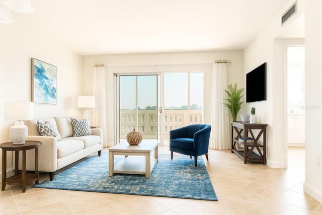 4001 Hillcrest Drive 407, Hollywood, FL 33021