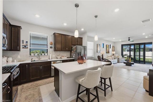 24882 Marina Del Ray DR, Bonita Springs, FL 34135