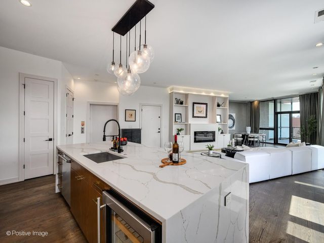2800 N LINCOLN Avenue 4S, Chicago, IL 60657