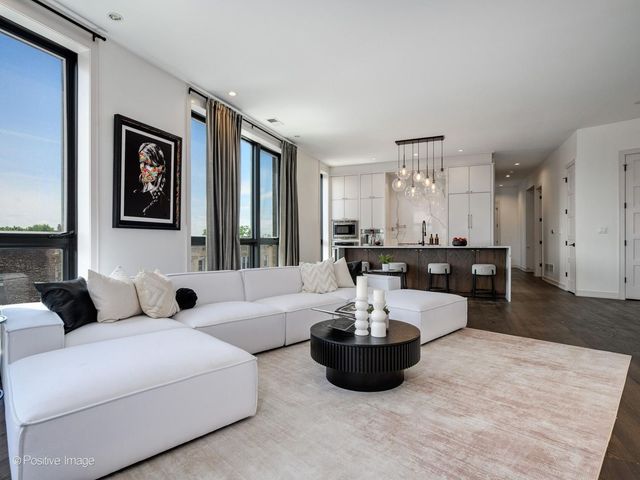 2800 N LINCOLN Avenue 4S, Chicago, IL 60657