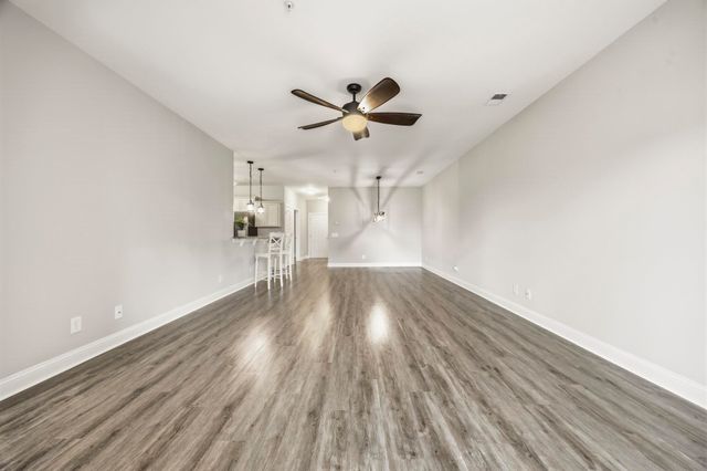 189 Ella Kinley Cir Unit 203, Myrtle Beach, SC 29588