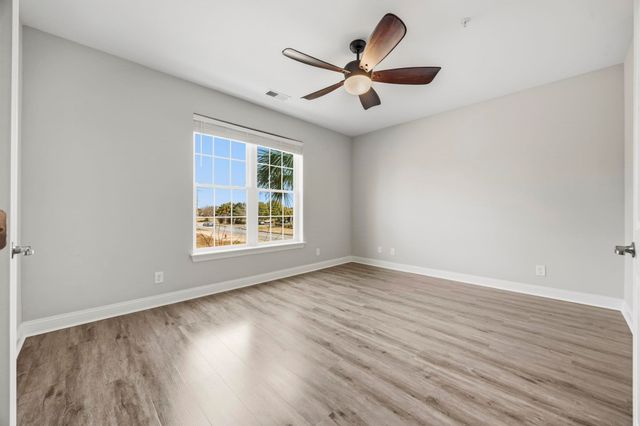 189 Ella Kinley Cir Unit 203, Myrtle Beach, SC 29588