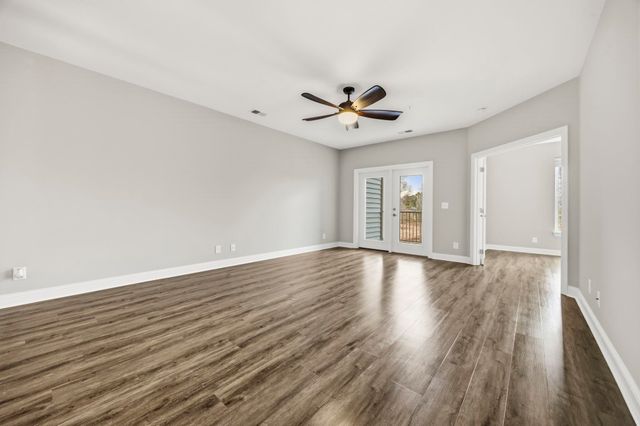 189 Ella Kinley Cir Unit 203, Myrtle Beach, SC 29588