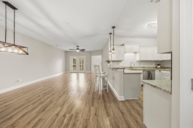 189 Ella Kinley Cir Unit 203, Myrtle Beach, SC 29588