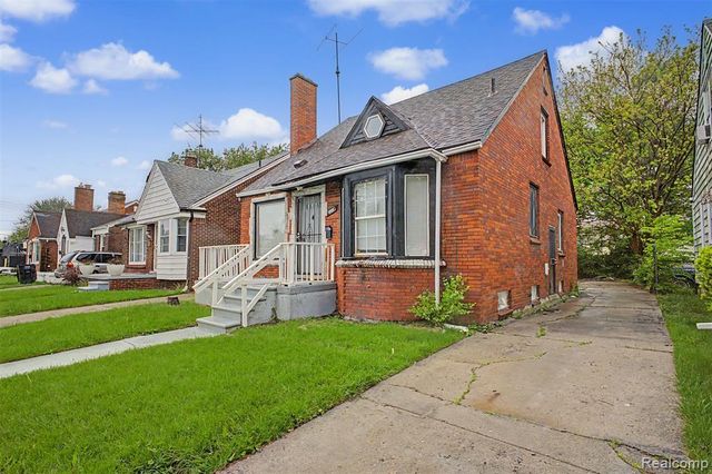 8849 Whitcomb Street, Detroit, MI 48228