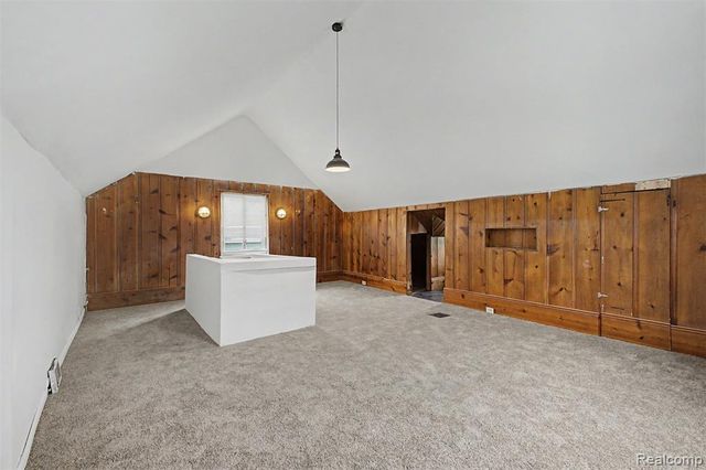 8849 Whitcomb Street, Detroit, MI 48228