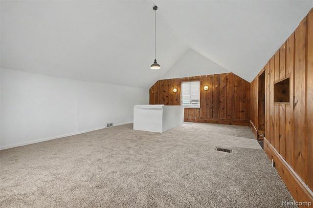 8849 Whitcomb Street, Detroit, MI 48228