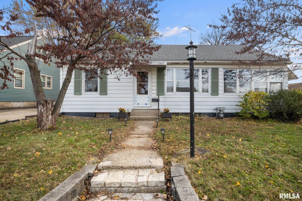 1008 IRENE Street, Pekin, IL 61554