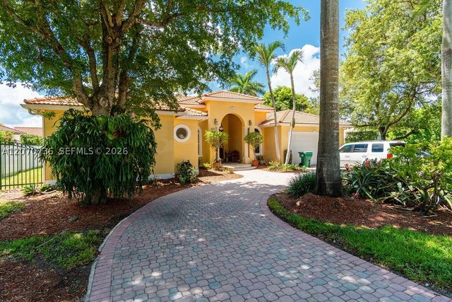 2610 SW 112th Ct, Miami, FL 33165